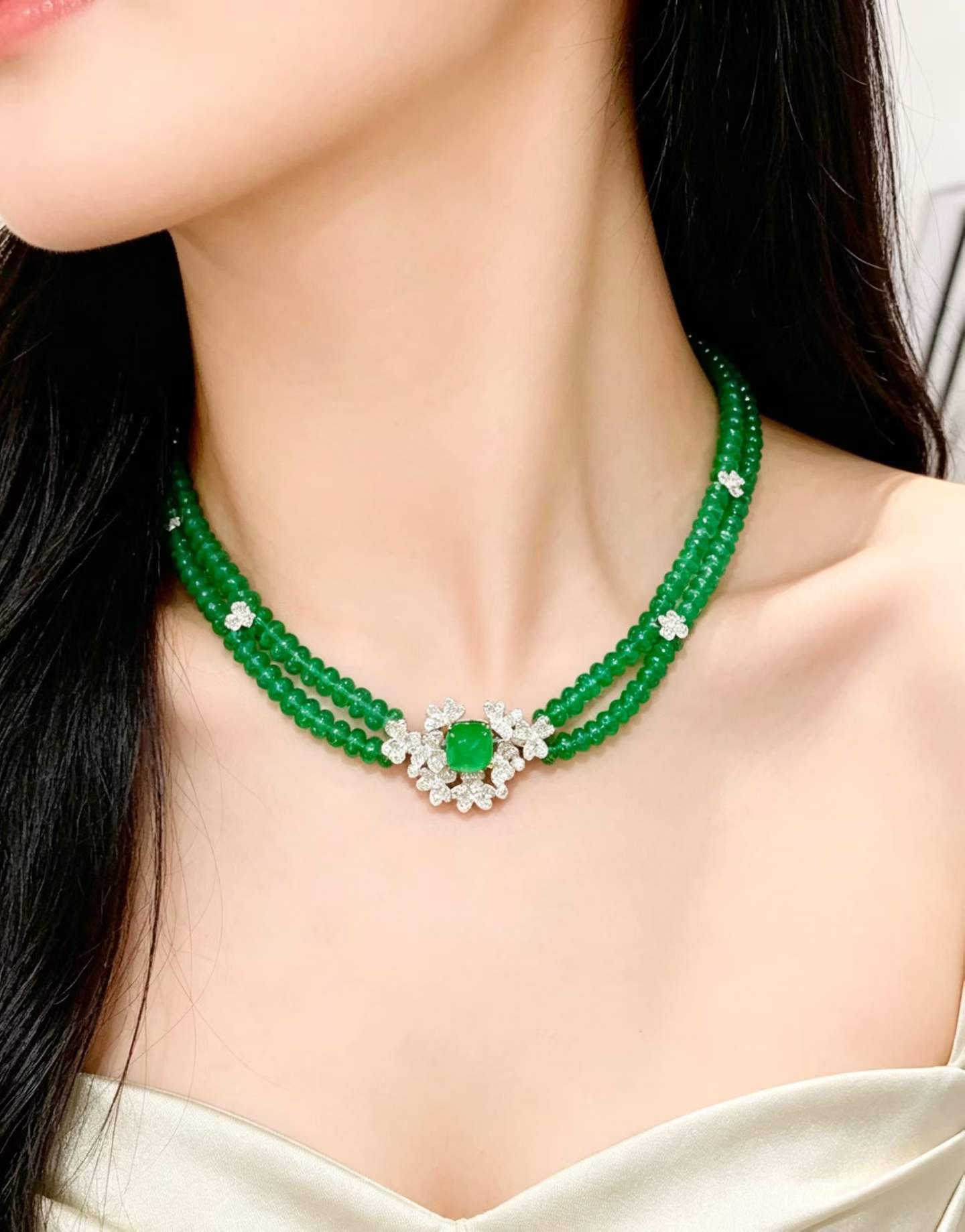 116ct 天然エメラルド ビーズネックレス 18Kホワイトゴールド｜Diamond Celeb