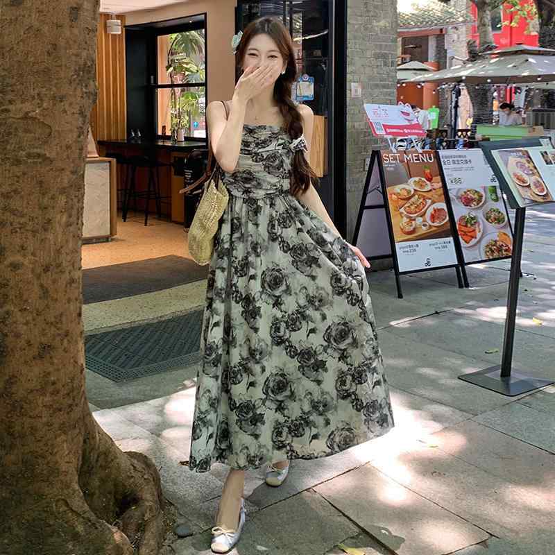 ワンピース レディース 夏 フランス風 レトロ 水墨 小花柄 ストラップ ロング ウエストシェイプ フローラル ミディロング カジュアル 軽やか 通気性