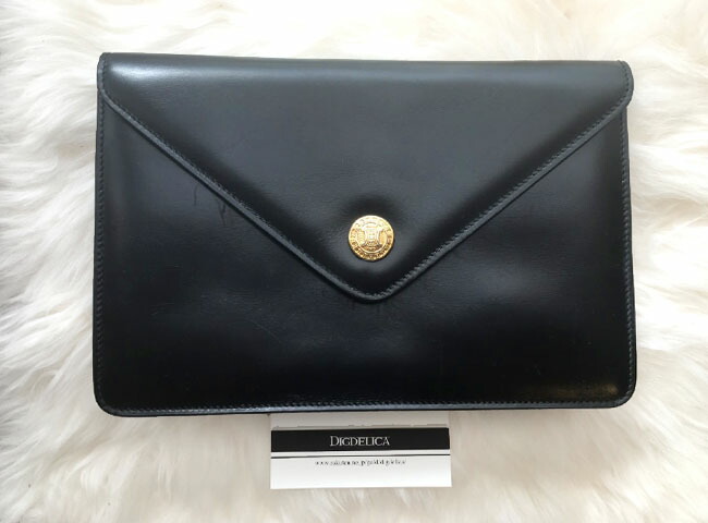 CELINE クラッチバッグ アイボリー/ブラック 楽天市場】【バッグ】CELINE セリーヌ クラッチオン クラッチ