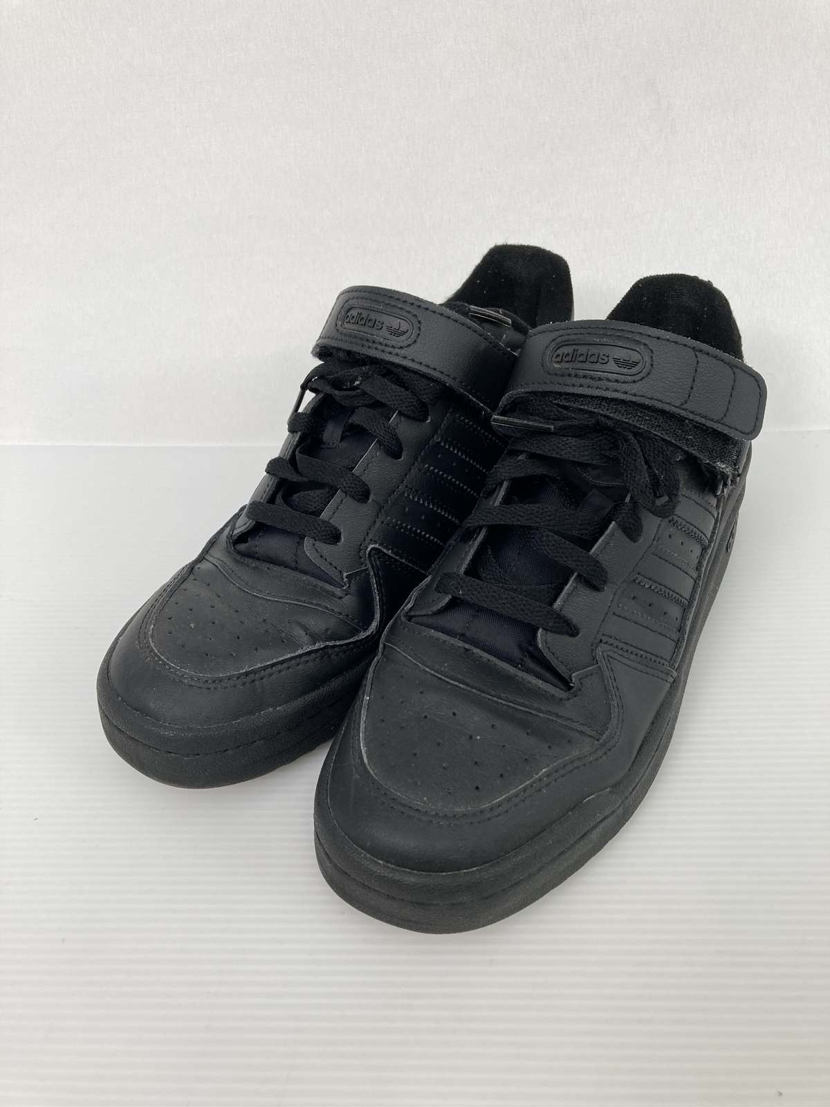 【中古】adidas アディダス スニーカー 26.5 黒いこと むすび付けるなめし革/人工なめし革 無地 ブランド名ロゴタイプ 紐 面チャック 置き目とり捨てる メンズ レディース