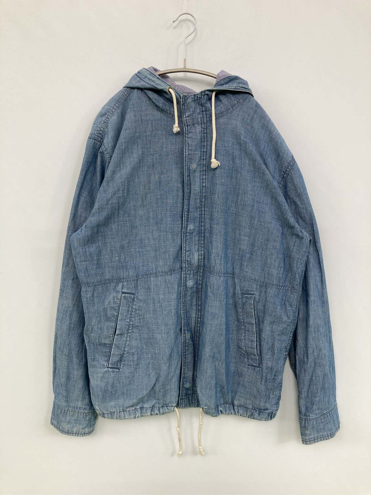 【中古】Levi\u0027s リーヴァイズジーンズ 牟礼パーカー L 青色 ジーンズ 綿織物 無地 真っただ中丈 ボンネットあり メンズ