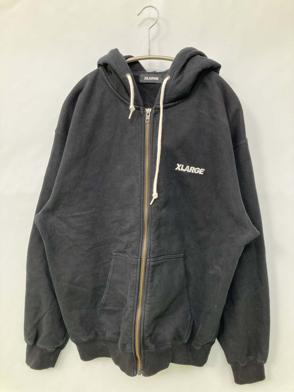 【中古】XLARGE エクストララージ パーカー M ブラック コットン ブランドロゴ 刺繍 ジップアップ 長袖 メンズ|digdig 店