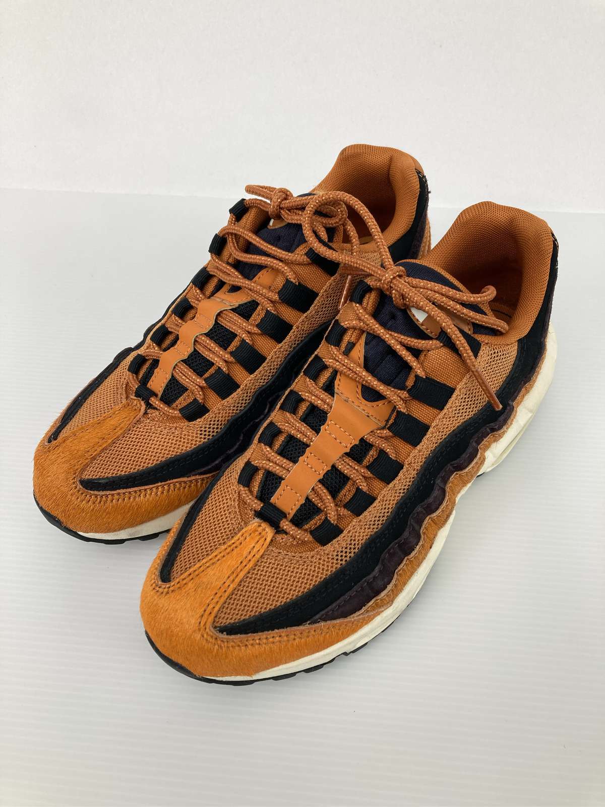 【中古】NIKE ナイキ スニーカー 25糎 オレンジ色 むすび付けるなめし革/人工なめし革 即物的毛皮 無地 ブランド名ロゴタイプ 紐 置き目とり捨てる メンズ