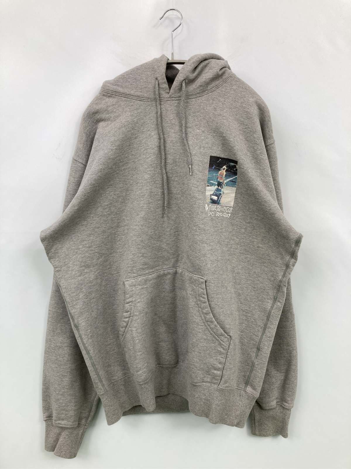【中古】thisisneverthat ディスイズネバーザット パーカー L 薄墨色 綿織物 裏起毛 向こう正面刷り上げる うしろ側刷り上げる ブランド名ロゴタイプ ティーシャツ 長袖 メンズ レディース