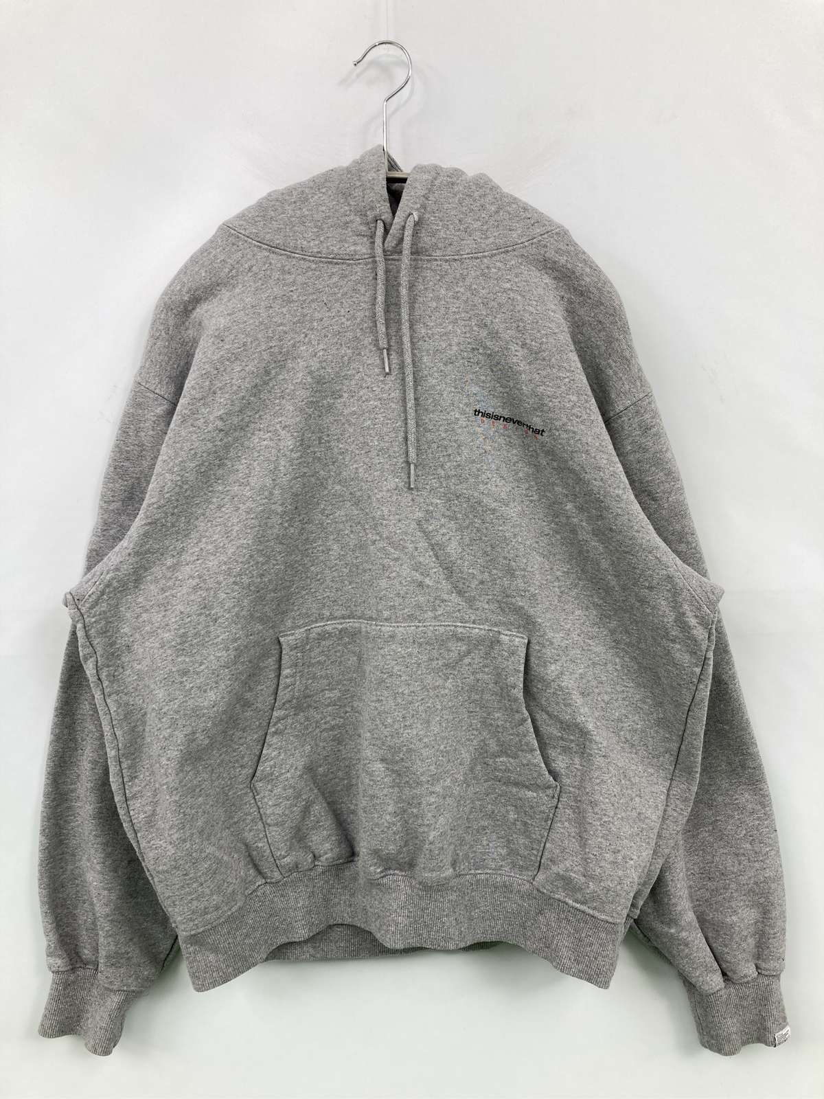 【中古】thisisneverthat ディスイズネバーザット パーカー S 薄墨色 裏起毛 向こう正面刷り上げる うしろ側刷り上げる ブランド名ロゴタイプ ティーシャツ 長袖 メンズ レディース