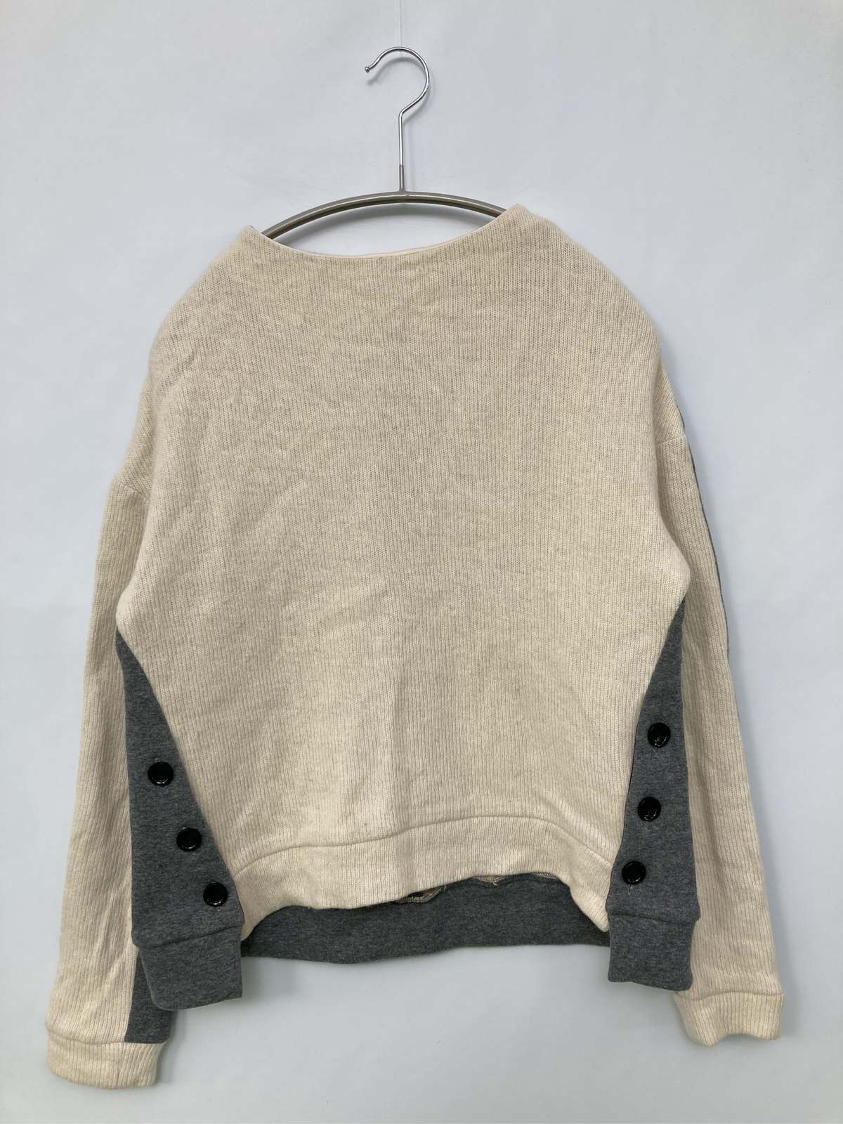 【中古】Lallia Mu 編み物/スウェーター 38 象牙色 綿織物 羊毛・編み物 裏起毛 ナイロン 編み物 無地 ワンポイント 真っただ中丈 長袖 労働者の一団素っ首(丸首) レディース