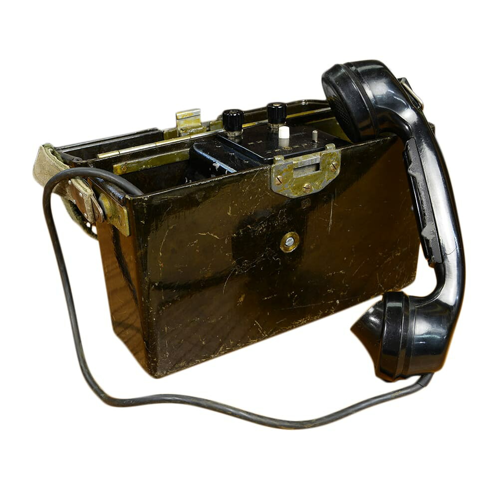 楽天市場】ドイツ軍放出品 フィールドフォン NVA 野戦電話 FF