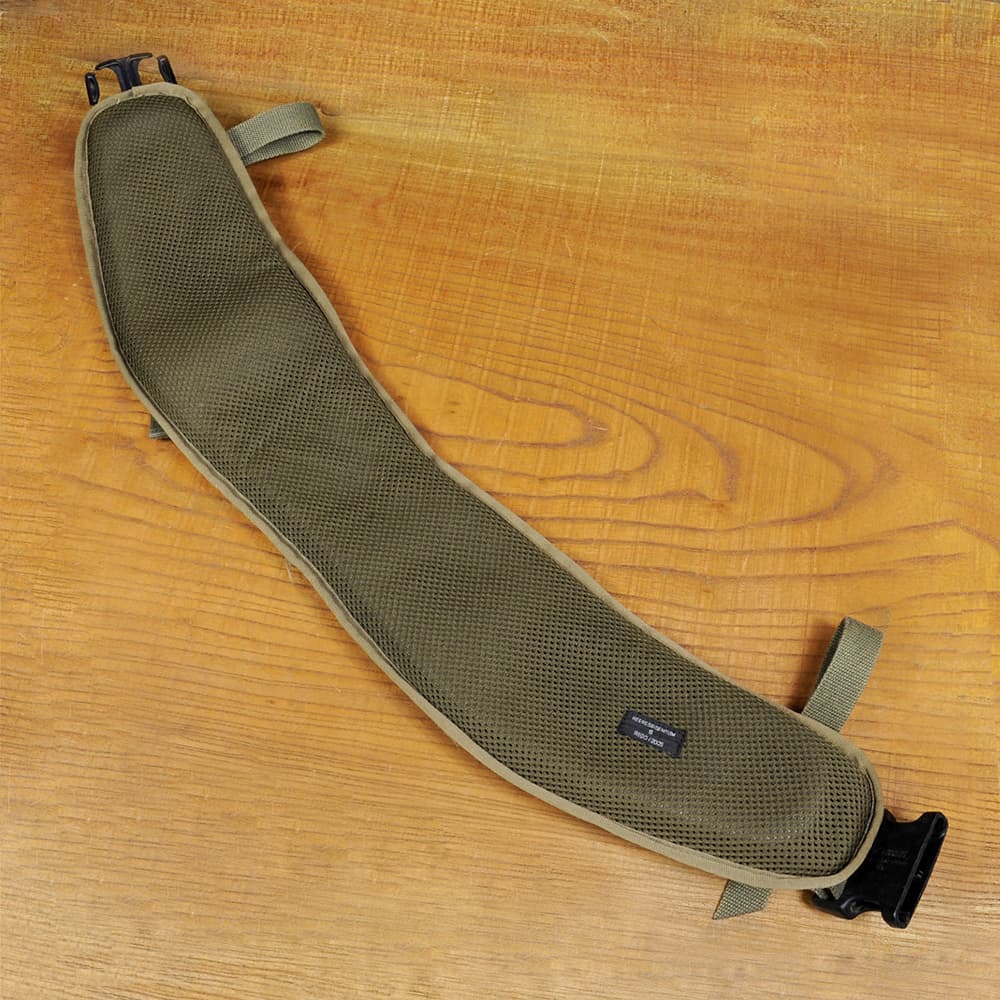 最新入荷 オーストリア軍放出品 ウエストベルト Kaz03バックパック用 Sサイズ バックパックベルト ミリタリーバッグ アクセサリー バッグ用パーツ 腰当て 腰パッド ベルトパット ミリタリーパッド ミリタリーサープラス ミリタリーグッズ ベルトパッド Bagochile Cl