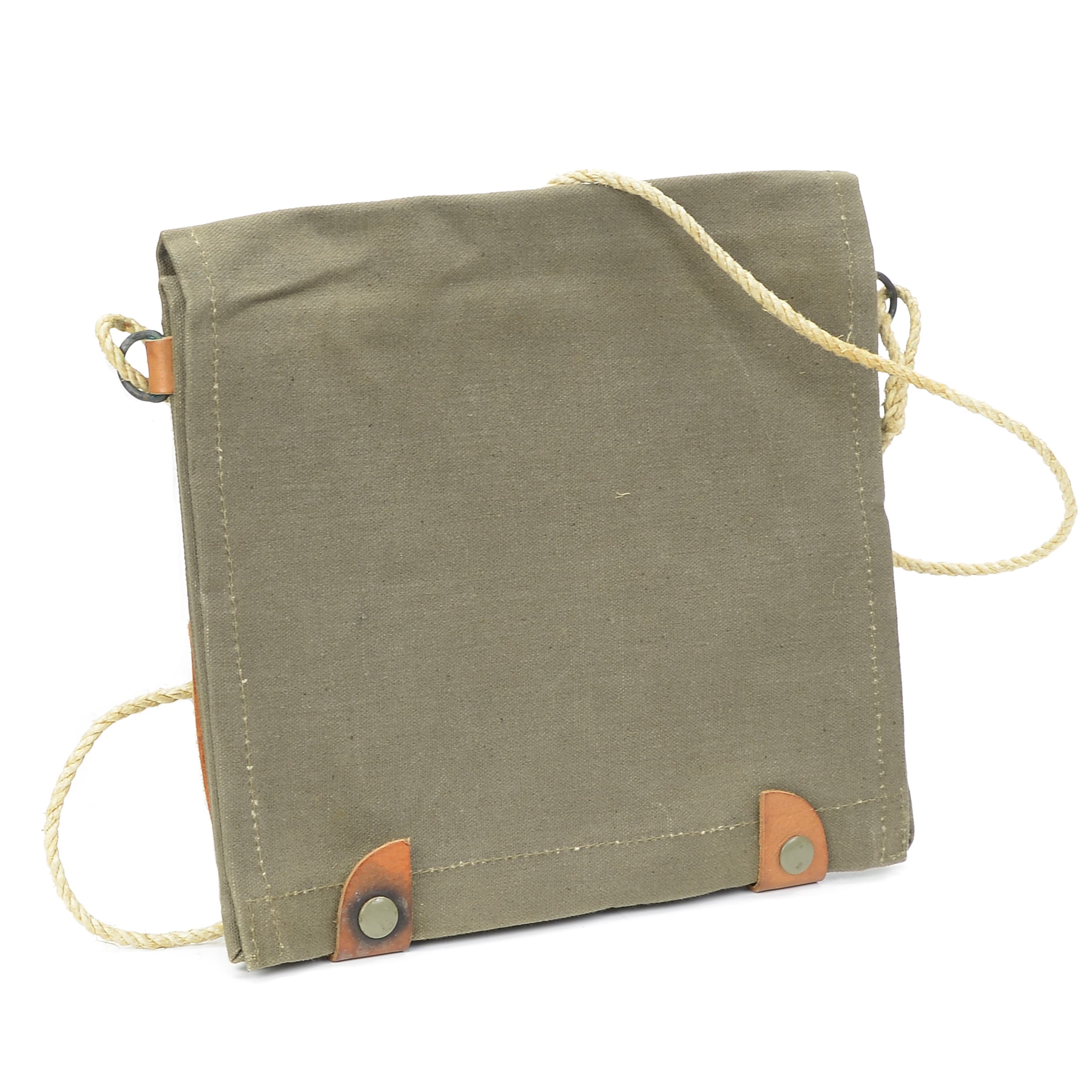 スウェーデン軍放出品 マップケース M39 [ 可 / タイプ1 ] 軍物 軍払い下げ ショルダーバッグ ショルダーバック 肩掛けかばん 肩掛けカバン ミリタリーサープラス ミリタリーグッズ 肩掛けバッグ クロスボディバッグ 斜め掛けバッグ スウェーデン軍サープラス
