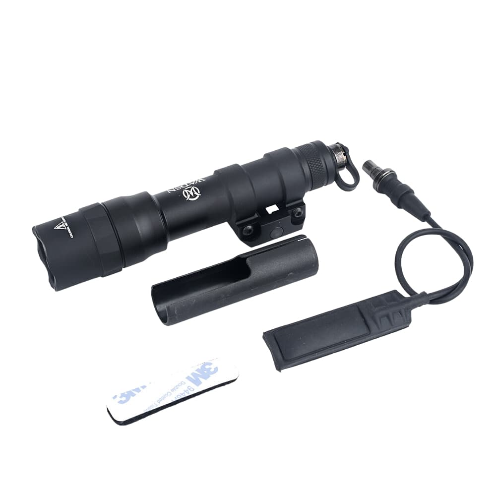 WADSN ウエポンライト M600DF 18650充電池対応 リモートスイッチ付き WD04046 ワズン フラッシュライト 20mmレール用 ピカティニーレール用 夜戦 ウェポンライト ピストルライト けん銃用ライト ハンドガンライト