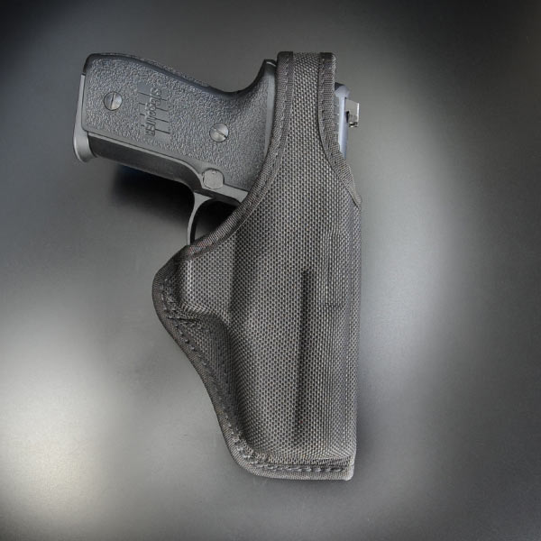ビアンキホルスター　UM84 Universal Military Holster | Safariland