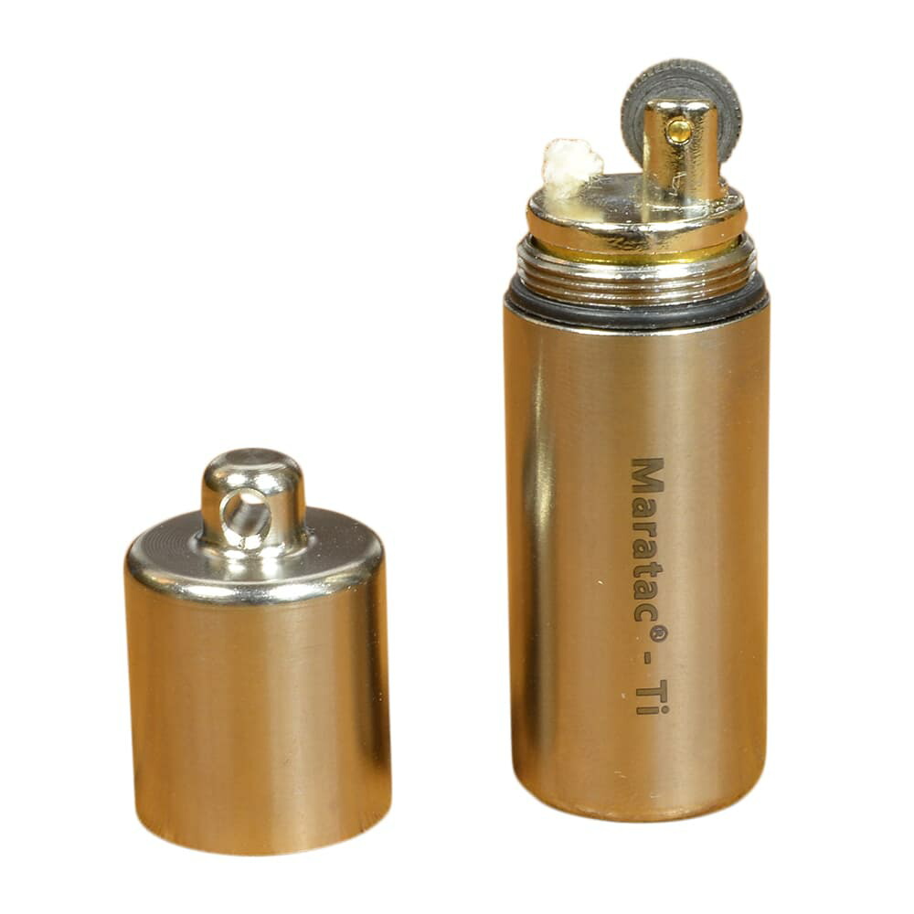 MARATAC ライター Peanut XL Lighter 防水 キーホルダー [ チタン ] マータック オイル式 チタニウム 真鍮 アウトドア キャンプ 登山 非常用 ストラップ チャーム 着火具 喫煙グッズ タバコグッズ 喫煙用品 スモーキンググッズ 煙草