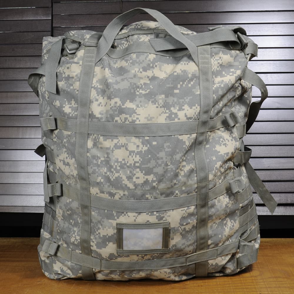 最旬トレンドパンツ 米軍 放出品 フィールド ウエストバッグ MOLLE II UCPカモ