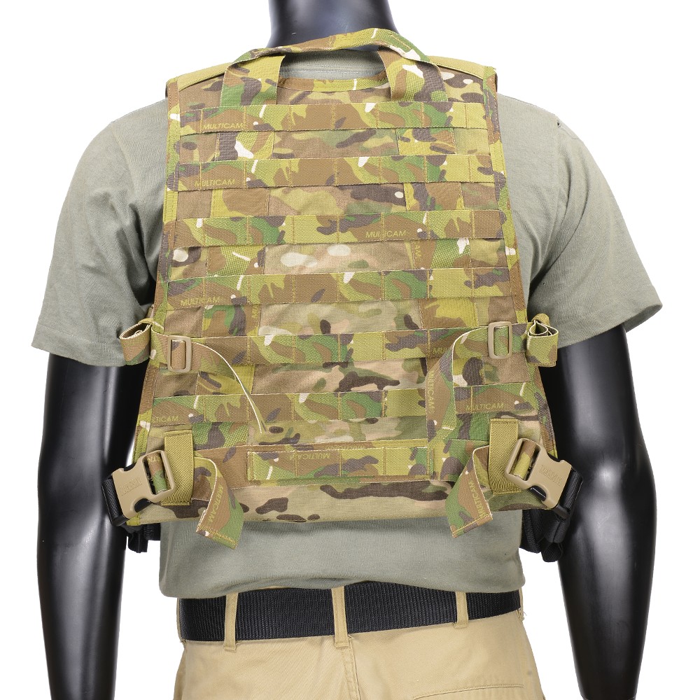 BLACKHAWK STRIKE プレートキャリア+ポーチSET+装備品 Amazon.co.jp: ブラックホーク プレートキャリア 37CL01