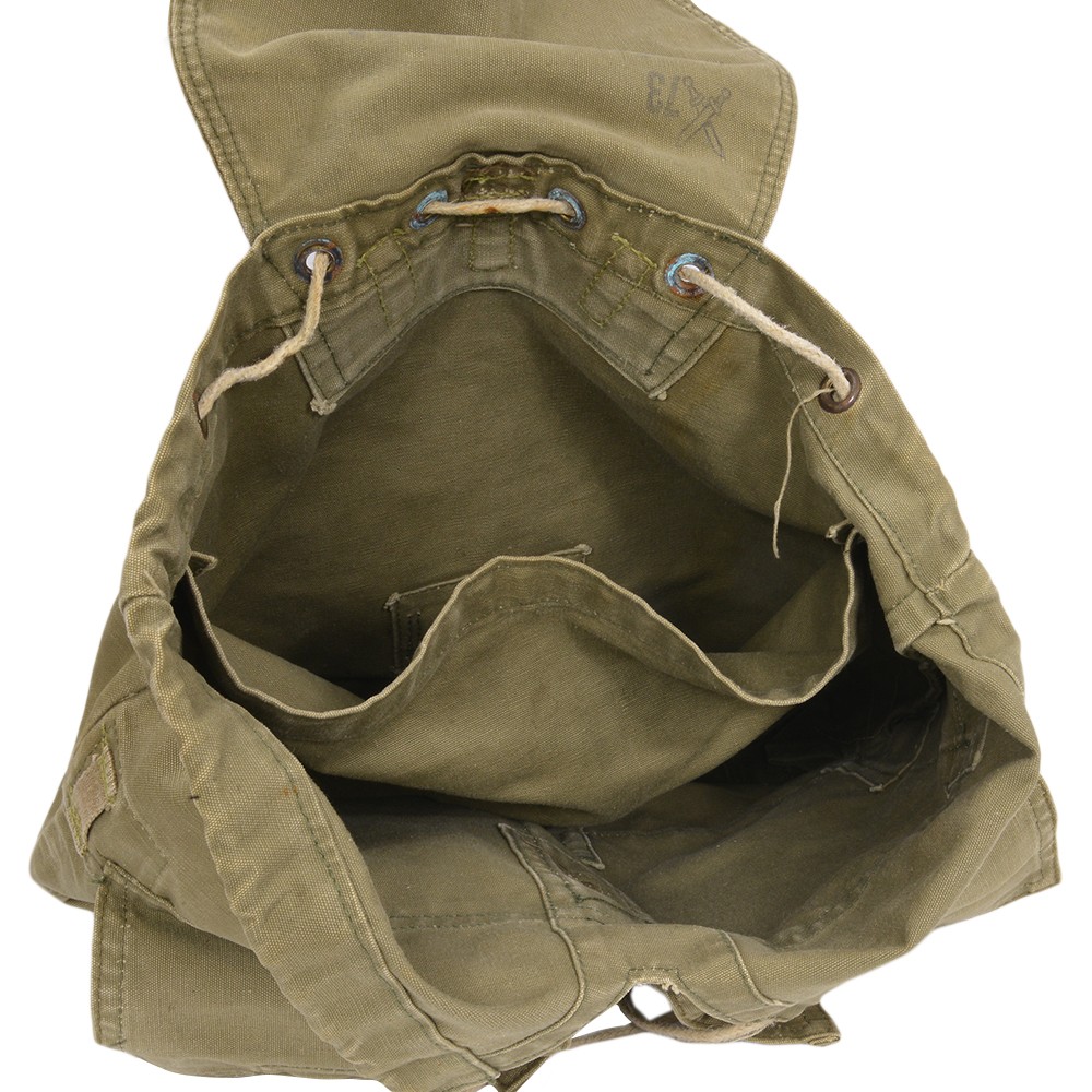【楽天市場】チェコ軍放出品 リュックサック M60 バックパック [ 並品 ] military チェコスロバキア 山岳部隊 帆布 キャンバス