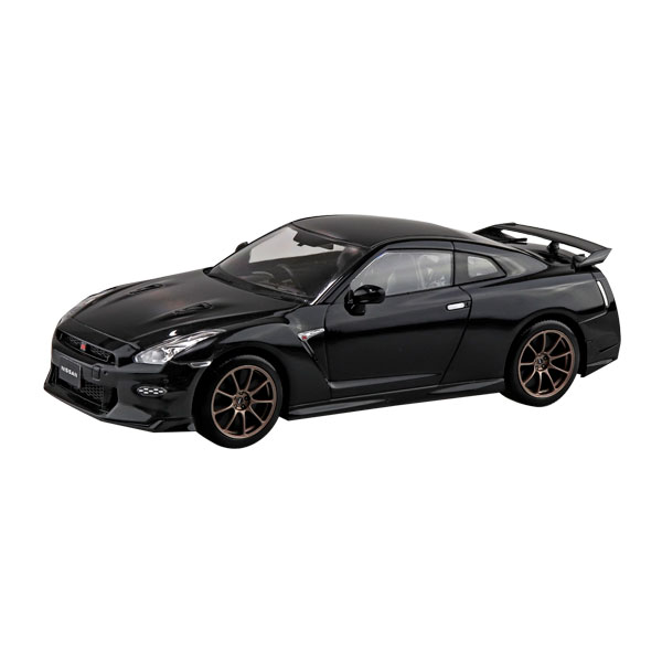アオシマ　R35 GT-R 1/24 スナップキット　完成品 ニッサン R35 NISSAN GT-R 2024(ミレニアムジェイド