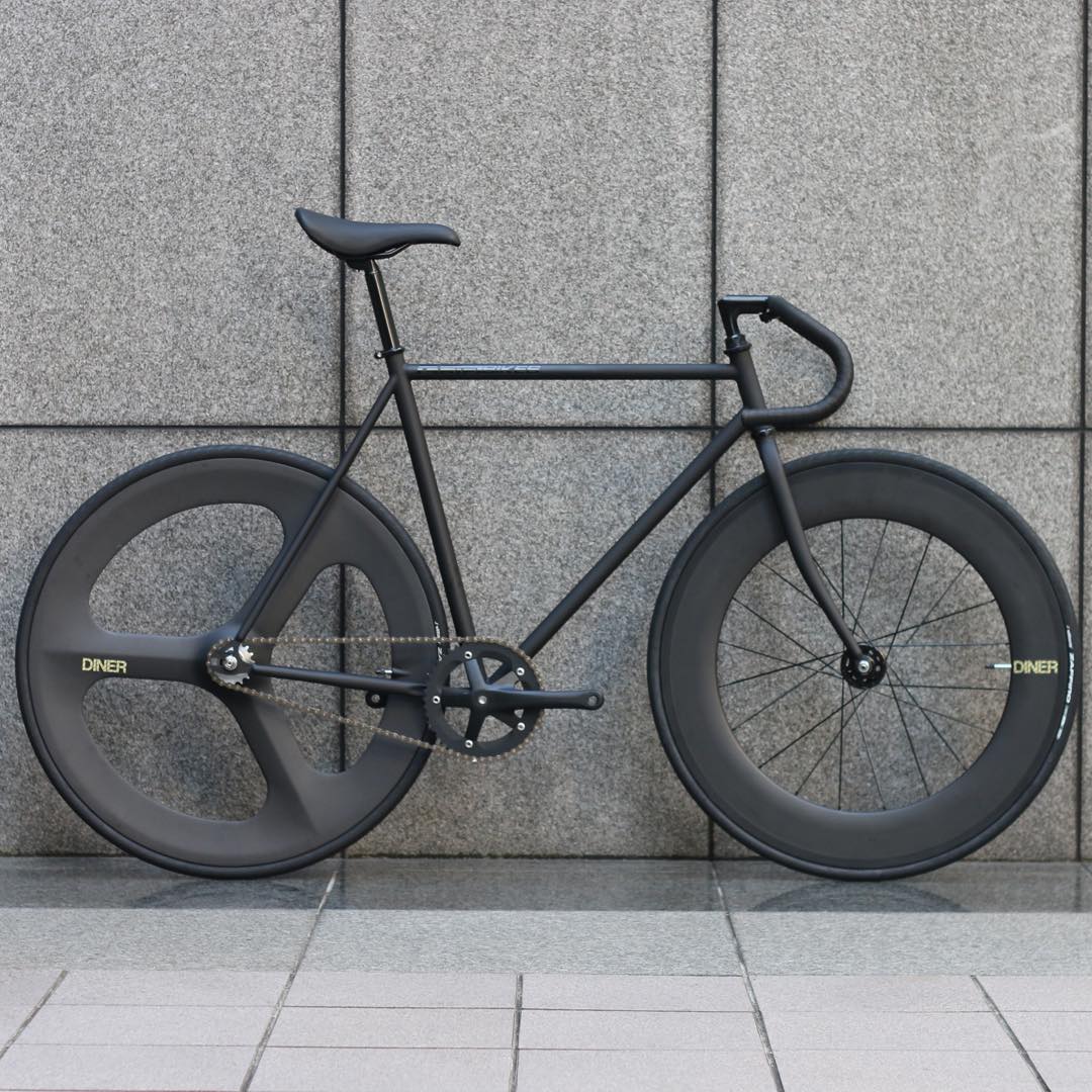 ピストバイク 完成車 Cartel Diner Bikes Carbon mm3spoke Custom Wheel Avenue Mat Black