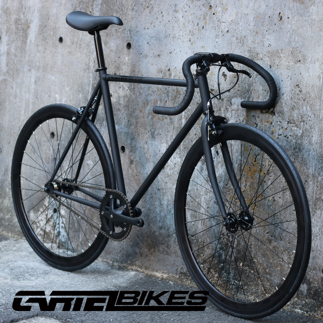 楽天市場 ピストバイク 完成車 カーテルバイク Cartel Bike Avenue Lo Mat Black 自転車 バイク スポーツバイク 完成品 クロモリ 軽量 カスタム カスタムバイク ベース フリーギア 固定ギア 初心者 シンプル おしゃれ 黒 ブラック Diner楽天市場店