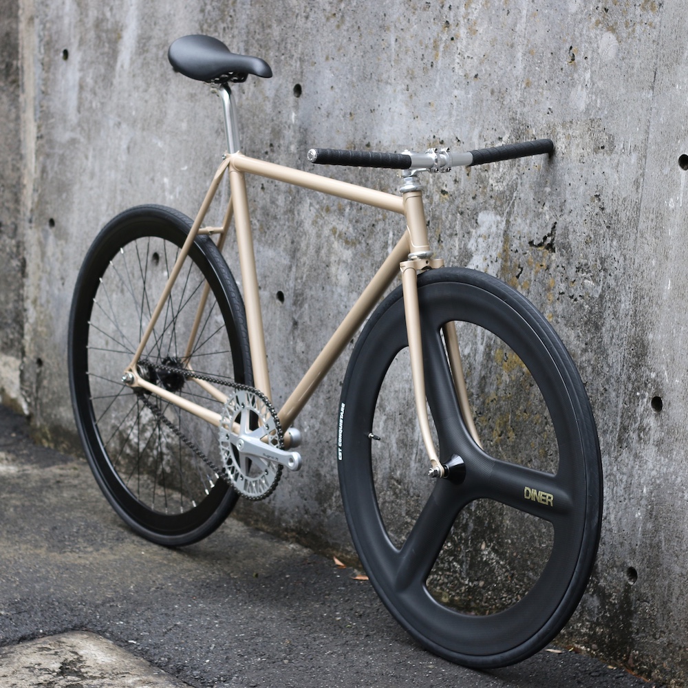 ピストバイク CARTEL BIKES 3SPOKE CUSTOM カーテルバイクス ジャパン