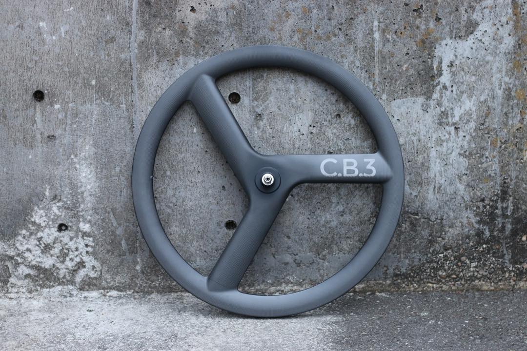 楽天市場】ピストバイク ホイール DINER 24mm CARBON WHEEL FRONT