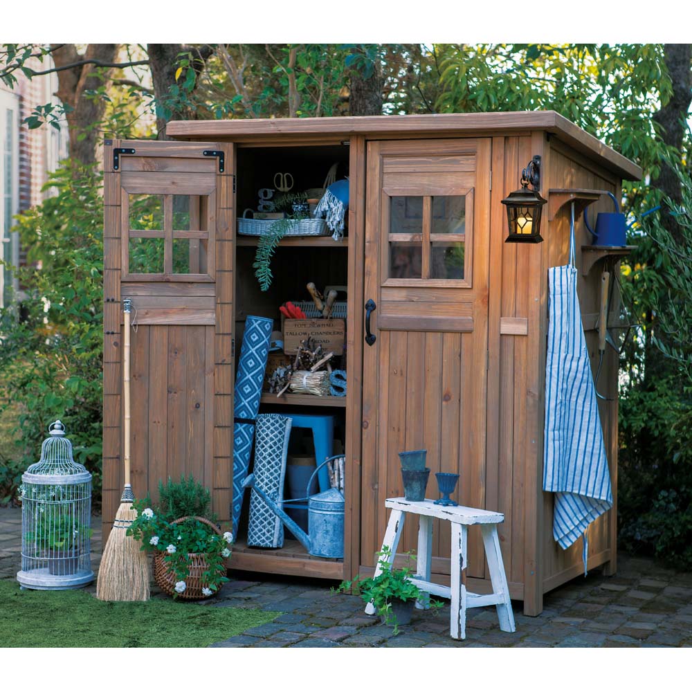 【最大8000円OFFクーポン 4月10日迄】 カントリー調物置 幅156cm ランタンソーラーライト＆アーム付 物置 G02702 ＼LINE友だち登録でクーポン／