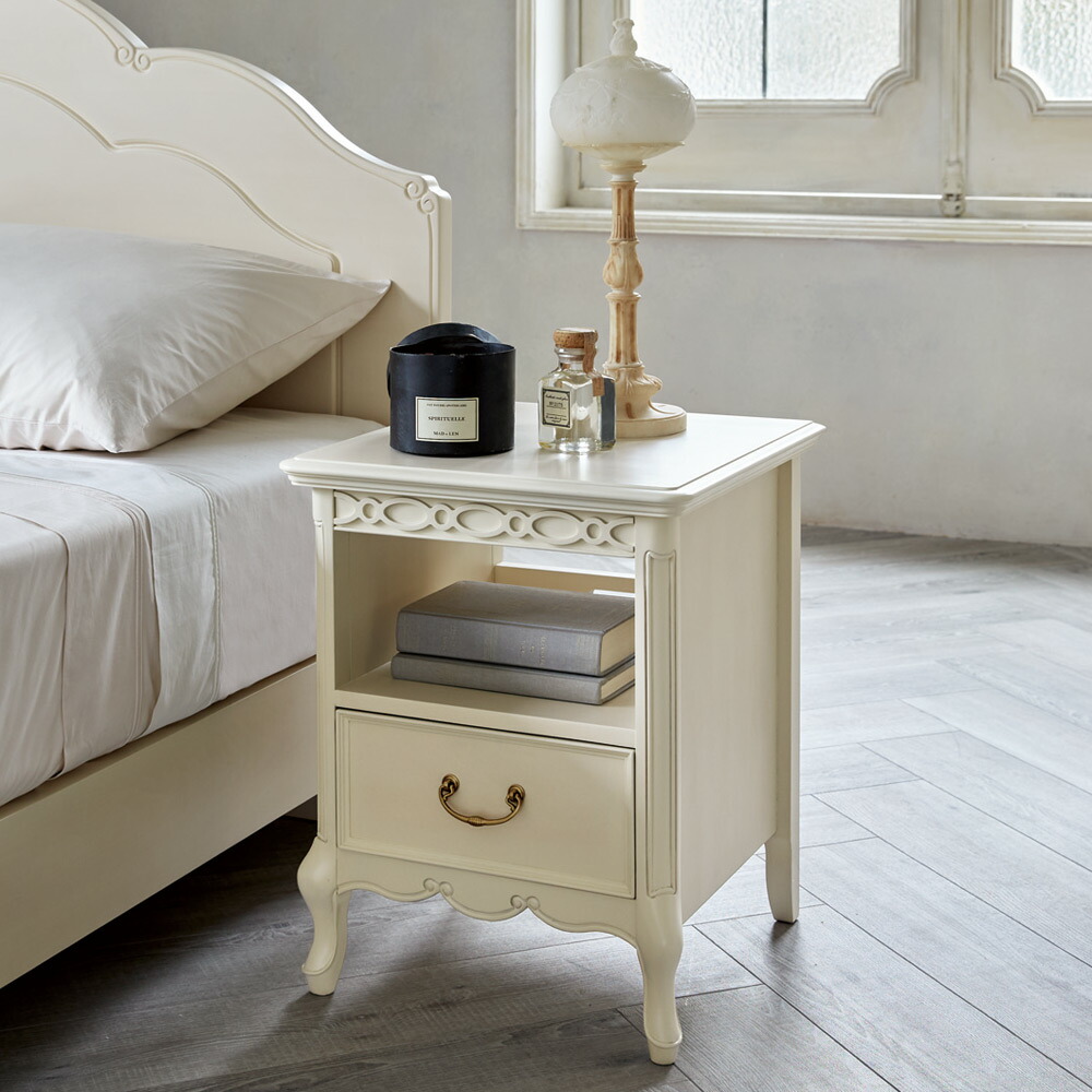 イギリス アンティーク 家具 サイドキャビネット ナイトテーブル 6533c イギリス アンティーク 家具 サイドキャビネット ナイトテーブル 6533c