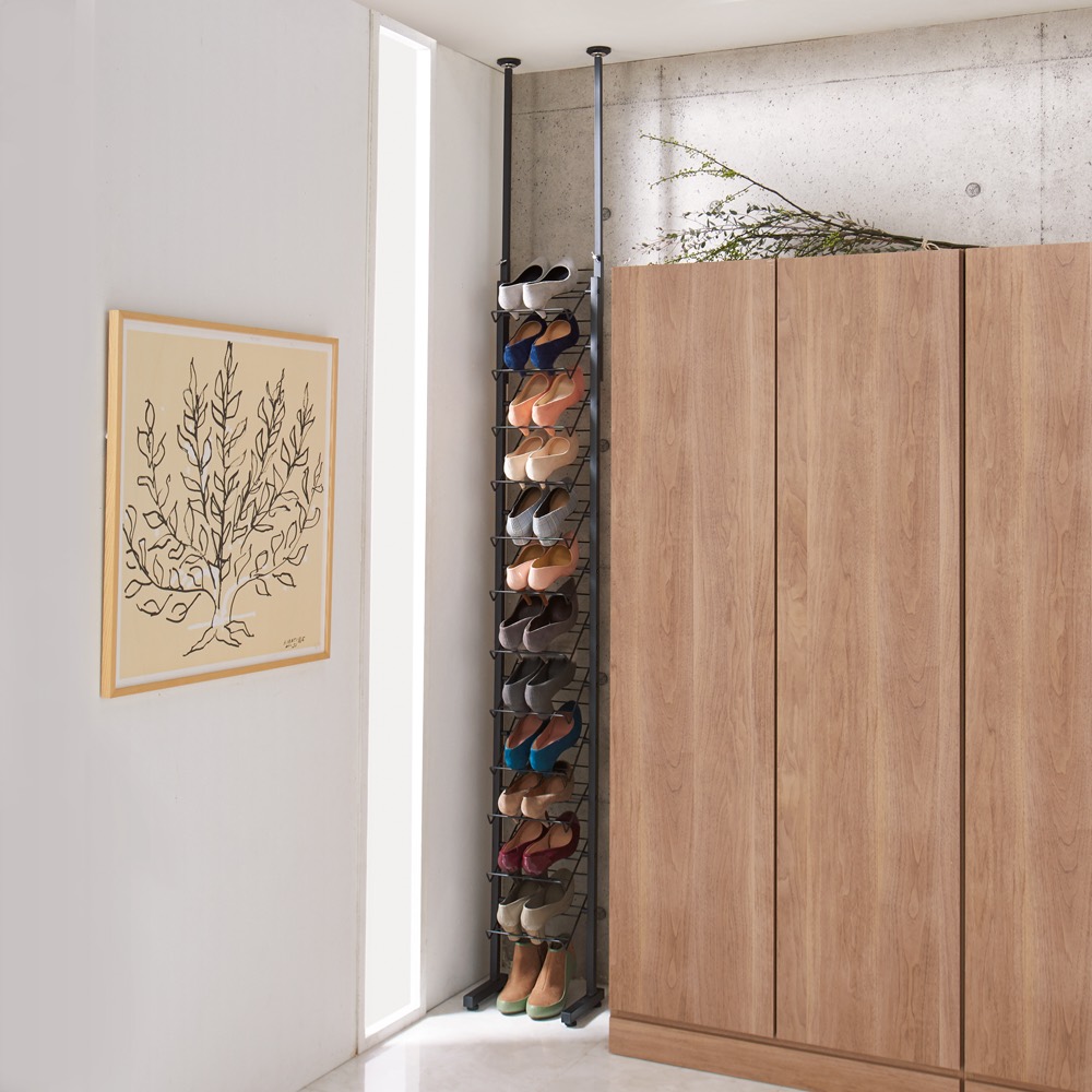 楽天市場】【楽天1位】 玄関の段差対応伸縮シューズラック 突っ張り式