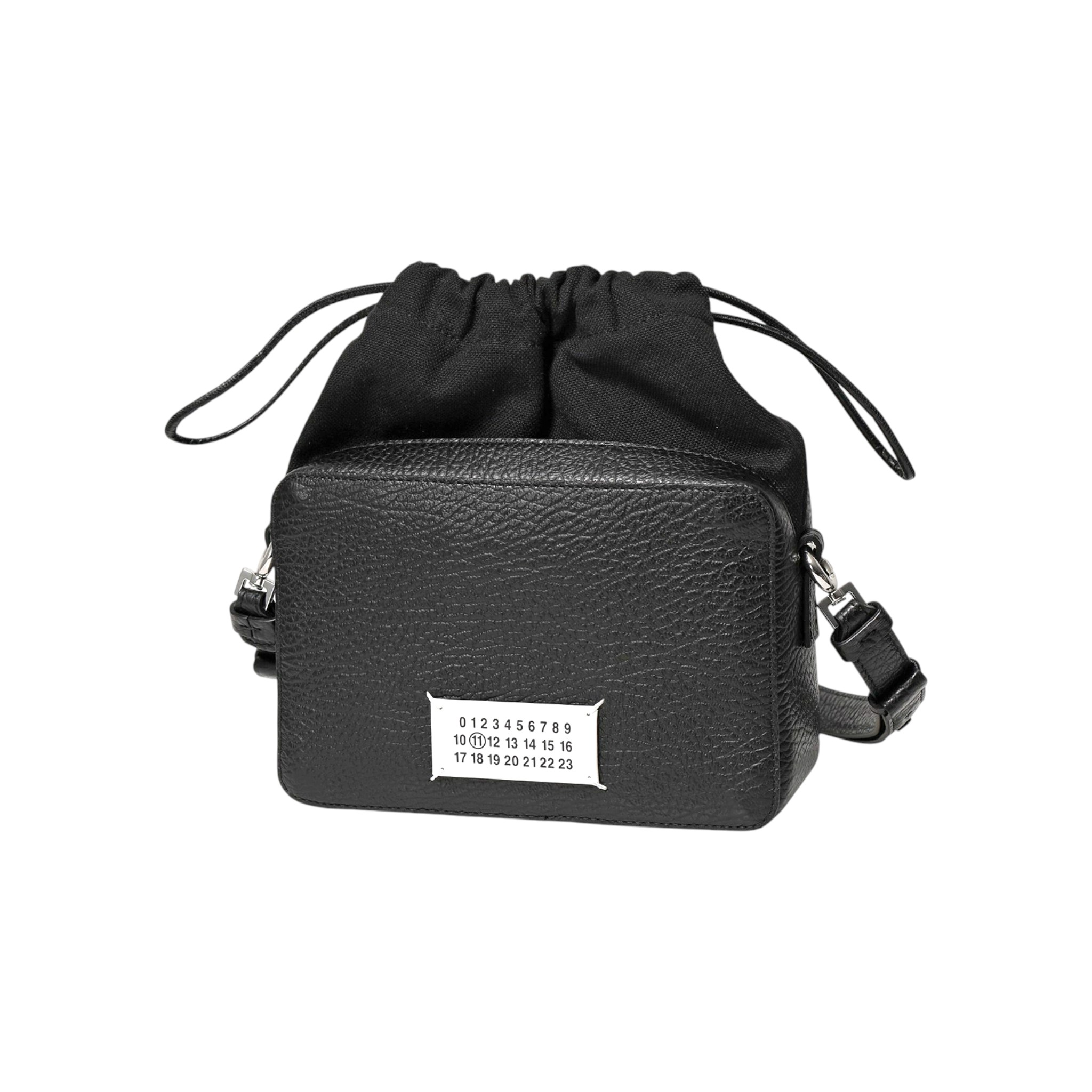 【関税込・即送りとどける】Maison Margiela なめし革 はりつけ台上半身 ショルダーバッグ 黒いこと 新品