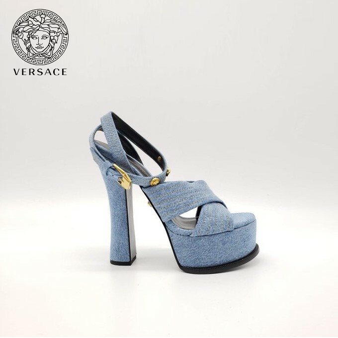 人気【VERSACE】フーシャ サテン サンダル Versace Medusa Platform High-Heeled サンダル (サンダル