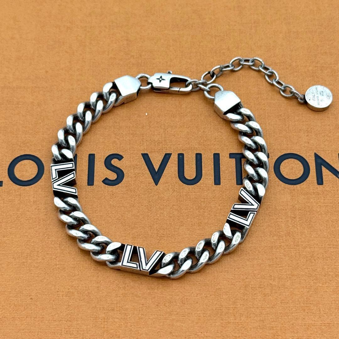 中古AB ルイヴィトン チェーン店 腕輪 LV 野球クラブ しろがね色 925 付け届け LOUIS VUITTON 喜平 スターリング しろがね色 イタリア製 M03018