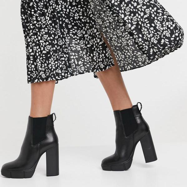 お買い得 小さいサイズから大きいサイズまで インポートブランド 女性 レディース 靴 スティーブマッデンブラックレザーのヒールチェルシーブーツを改訂 代 50代 40代 30代 As Soireedeslys Fr