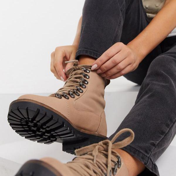 肌触りがいい Asra Asraエクスクルーシブバーンズブラックハイカーブーツ ベージュスエード 靴 レディース 女性 インポートブランド 小さいサイズから大きいサイズまで 早割クーポン Kids Uzautomotors Com