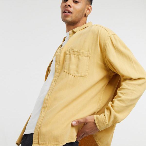 お歳暮 エイソス Asos Asos Asosdesign90年代のマスタード入りオーバーサイズオーガニックデニムシャツ トップス メンズ 男性 インポートブランド 小さいサイズから大きいサイズまで 本店は M3ali Tv