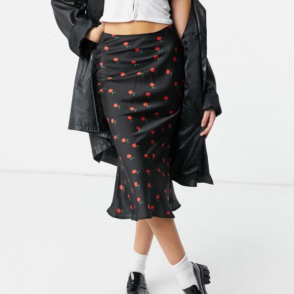 最高 スカート Dressed Fully Never ネバーフリードレス ブラックローズプリントのサテンスカートコーディネイトフルドレス 小さいサイズから大きいサイズまで インポートブランド 女性 レディース スカート Dgb Gov Bf