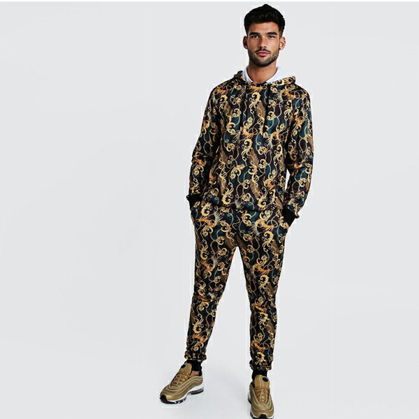 再値下げ Boohoo ブーフー メンズ オールオーバー バロックプリント フード付き トラックスーツ セットアップ インポート 大きいサイズ 代 30代 40代 カジュアル トレンド 流行 アウトフィット ブランド セットアップ ジャージ 送料込 Ugs Ed Ao