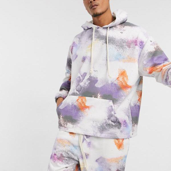 京都のセレクトショップdivacloset パーカー トップス エイソス Asos Asos Asosdesignがオーバープリントの オーバーサイズパーカーをコーディネート 小さいサイズから大きいサイズまでメンズファッション トップス メンズ 男性 インポートブランド 小さいサイズから大きい