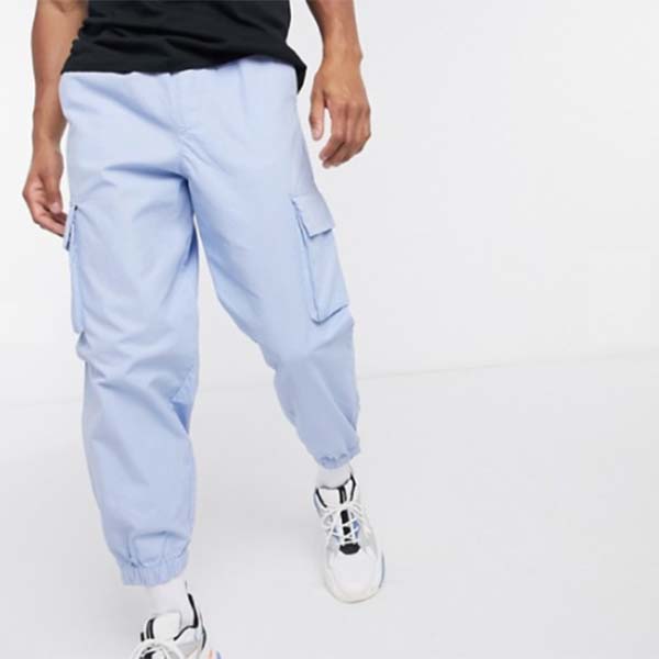 都内で ジョガー カーゴ テーパード オーバーサイズ パステルブルー Design Asos パンツ コーディネート ファッション 40代 30代 代 男性 メンズ ボトム As Mhakfar Co Il