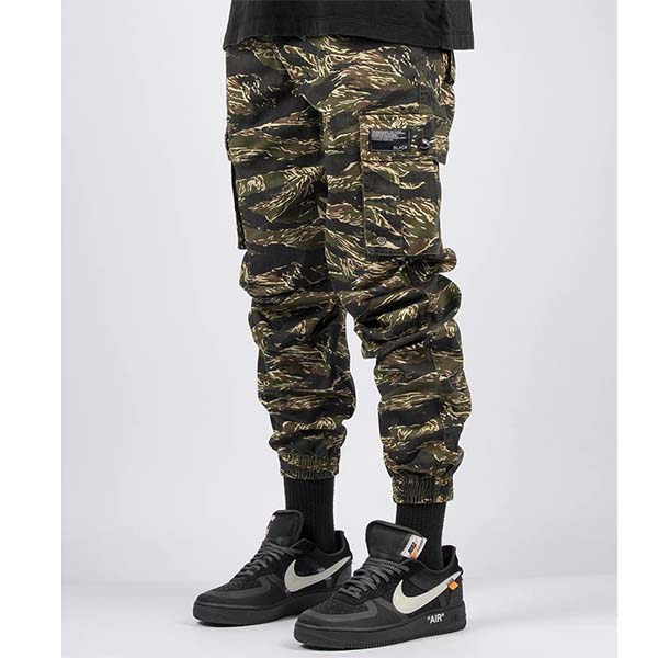 最安値 Blacktailor ブラックテイラー インポートブランド メンズ カーゴパンツ 迷彩 カモ スウェットパンツ ジョガーパンツ 代30代40代 日本未入荷 大きいサイズあり 流行 最新 メンズカジュアル Edm フェス ファッション 激安特価 Www Chemo Commerce Com