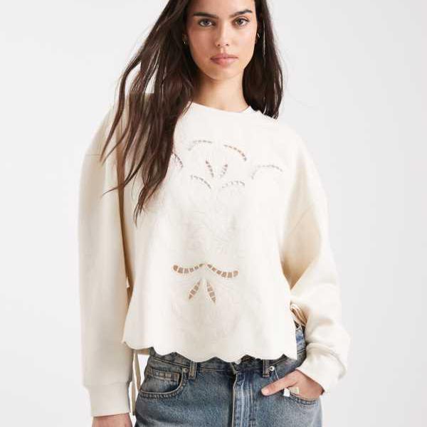 ミスセルフリッジ Miss Selfridge ミスセルフリッジのクリーム色の刺繍入りタイサイドスウェットシャツ トップス レディース 女性 インポートブランド 小さいサイズから大きいサイズまで