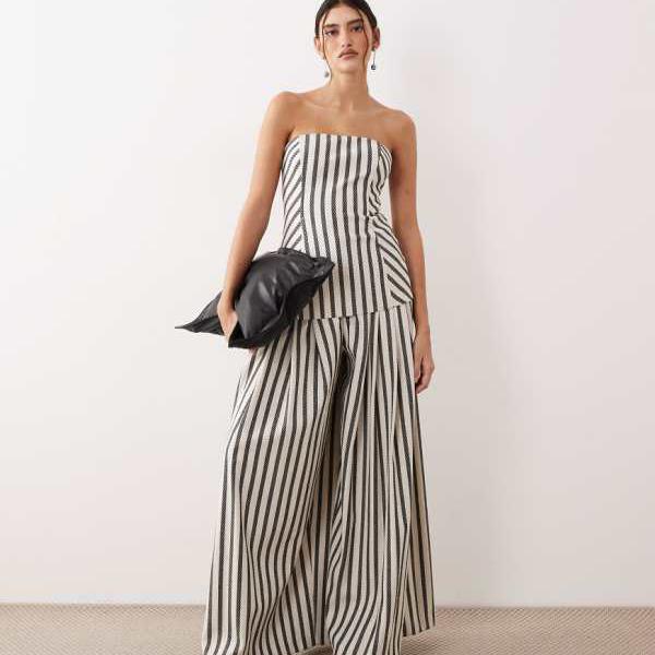 ストライプ柄のワイドレッグパンツセットアップ パンツ ボトム レディース 女性 インポートブランド 小さいサイズから大きいサイズまで｜セレクトショップ　Diva　Closet