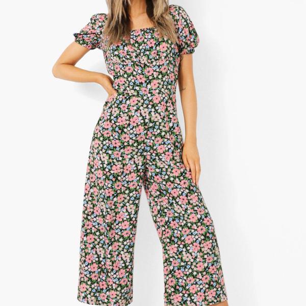 boohoo(ブーフー)BOOHOO フローラルパフスリーブキュロットジャンプスーツ オールインワン サロペット レディース 女性 インポートブランド 小さいサイズから大きいサイズまで 20代 30代 40代 プレゼント 誕生日