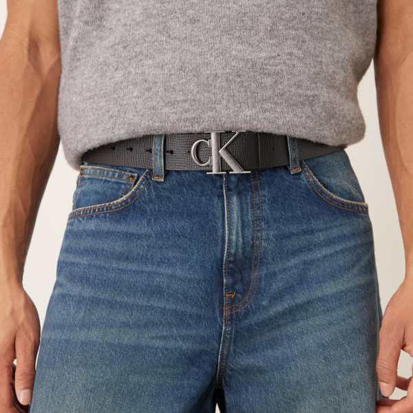 カルバンクライン Calvin Klein カルバン・クラインの黒いこと本革胴締め、しろがね色バックル付き添い人 胴締め メンズ 成人男性 インポートブランド