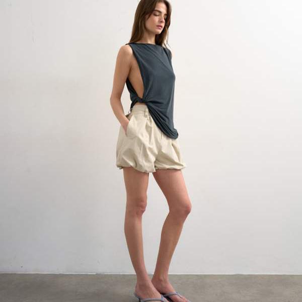 トップショップ Topshop TOPSHOP トップショップのバブルヘムクリーンショートパンツ(ニュートラル) パンツ ボトム レディース 女性 インポートブランド 小さいサイズから大きいサイズまで|セレクトショップ Diva Closet