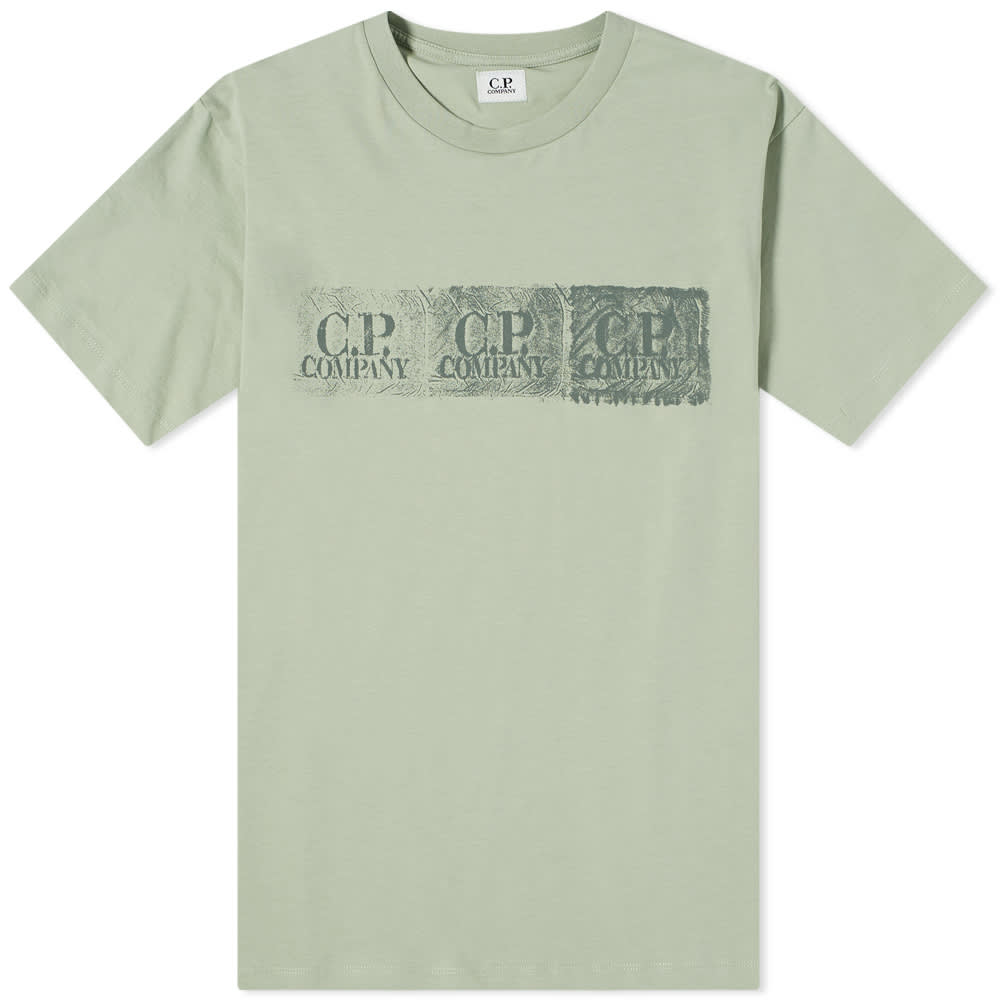 Tシャツ カットソー Sale 10 Off Company C P Company C P シーピーカンパニー Ombrestampロゴtシャツ 小さいサイズから大きいサイズまで インポートブランド 男性 メンズ トップス Prometheo Pe