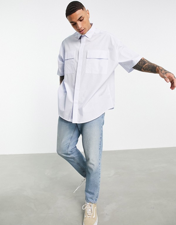 エイソス Asos Asos Asos Designは 細かなストライプのポケットが付いたドロップショルダーシャツです トップス メンズ 男性 インポートブランド 小さいサイズから大きいサイズまで Lojascarrossel Com Br