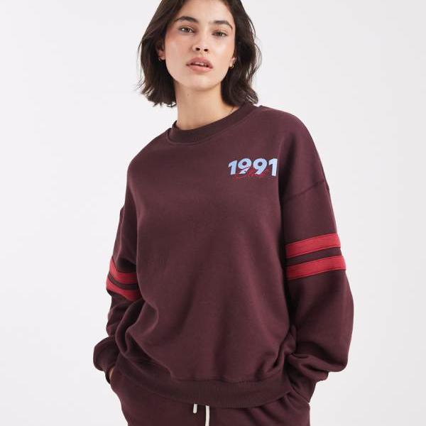 Cotton Onのグラフィック青写真のトレーナー（バーントサングリアカラー） トップス レディース お上さん インポートブランド たわい無い大きさから気が大きい大きさまで