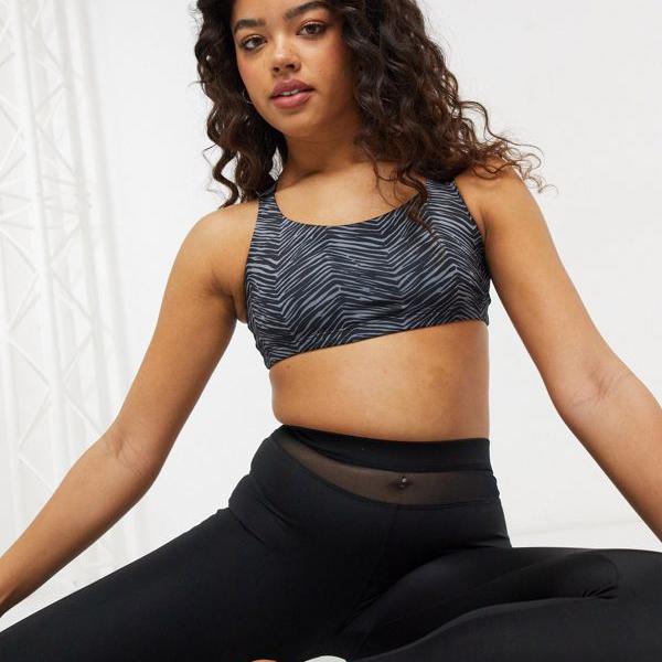 Onzie ジャザサイズ スポーツブラ＆レギンスセット Onzie ジャザサイズ スポーツブラ＆レギンスセット ジャザサイズ ブラ