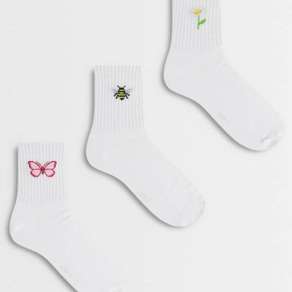 ピーシーズ Pieces Piecesの刺繍入りアンクルソックス3足セット（ホワイト） 靴下 レディース 女性 インポートブランド 小さいサイズから大きいサイズまで 6,774円