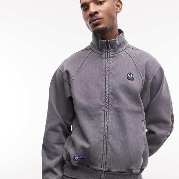 ア・ベイシング・エイプ AAPE BY A BATHING APE Aape by A Bathing Apeのロゴタイプ入り口・入口ジップアップジャンパーセットアップ（ウォッシュドブラック） トップス メンズ 成人男性 インポートブランド たわい無い大きさから気が大きい大きさまで
