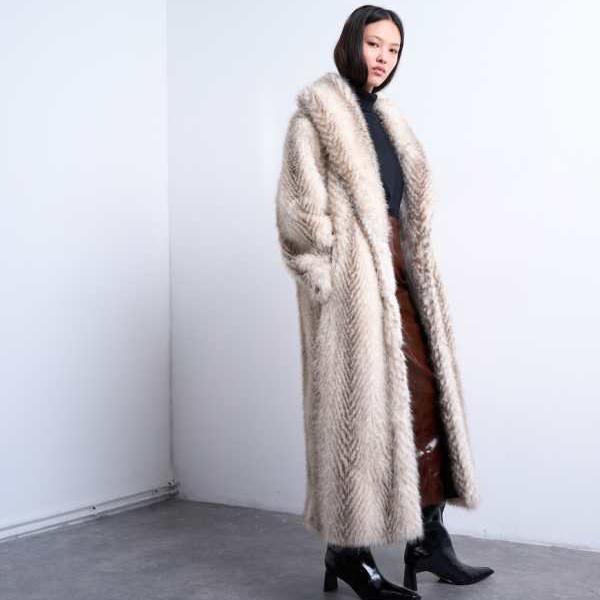 トップショップ Topshop TOPSHOP トップショップのフェイクファーショールロングラインコート（ホワイトストライプ） アウター レディース 女性 インポートブランド 小さいサイズから大きいサイズまで 37,089円
